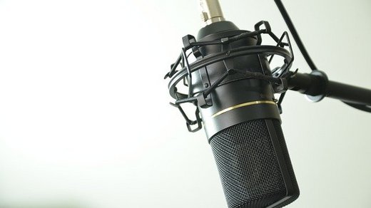 Bild von Mikrofon in einem Tonstudio